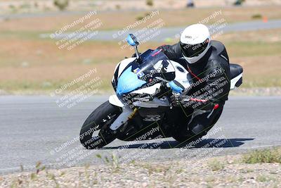 media/Apr-23-2023-TrackXperience (Sun) [[90816c9ee1]]/Level 2/session 2 turn 11/